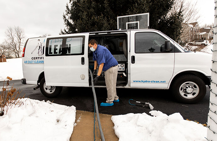 truck mounted cleaning with hydro clean service van